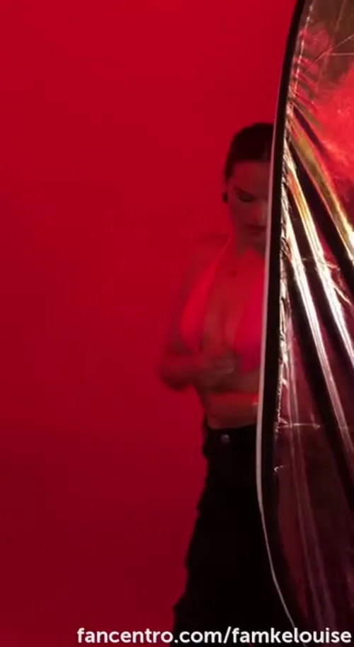 Famke Louise - Video