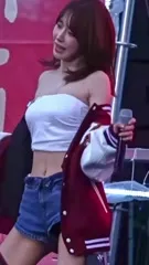 Sakura Miyawaki 宮脇 咲良 | LESSERAFIM - Video