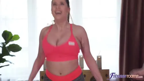 Lady Lyne - Fitnessrooms - Nikky Dream Sofia Lee and Lady Lyne (2023-07-08)