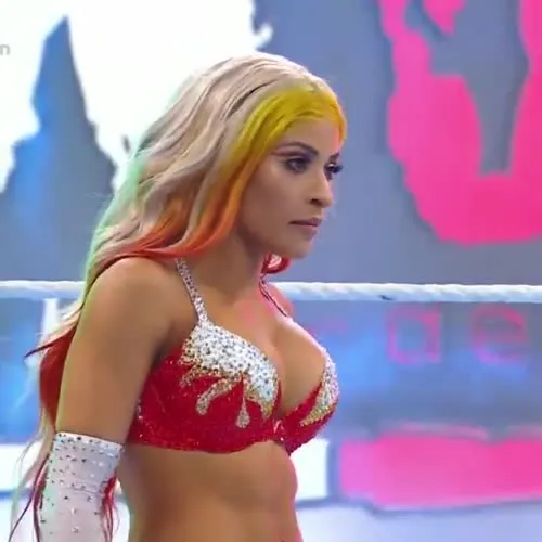 Zelina Vega // Thea Trinidad - Video