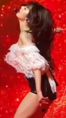 Hong Eunchae 홍은채 | LESSERAFIM - Video