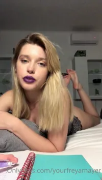 Freya Mayer - Fm
