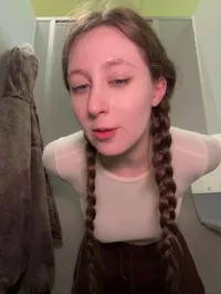 Cuteperseon | FroggyAnna - FroggyAnna (2025-11-01 00-39-30 637)