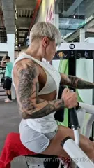 crazyxbody / musclegirlxxx - Video