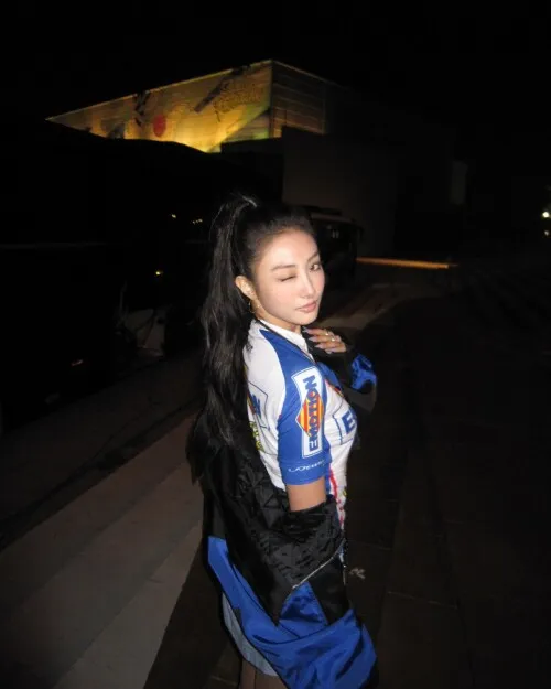 Gawon (Lee Ga-won (이가원) MEOVV)