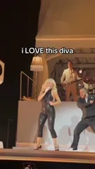 Sabrina Carpenter - Video