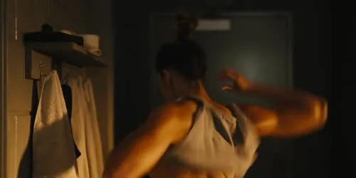 Genesis Rodriguez - Video