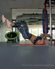 crazyxbody / musclegirlxxx - Video #408705