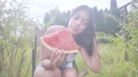 Watch4Beauty - Gia Rosse - Selfie 4U - Garden pee backstage video