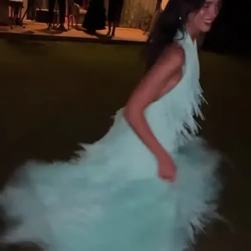 Dua Lipa - Glooryse - Video 1