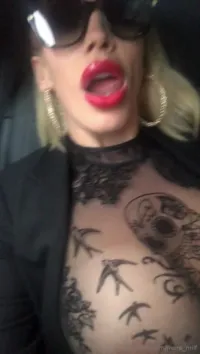 Rebecca More / Rebecca Moore - Video