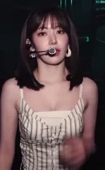 Sakura Miyawaki 宮脇 咲良 | LESSERAFIM - Video