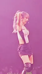 Sakura Miyawaki 宮脇 咲良 | LESSERAFIM - Video