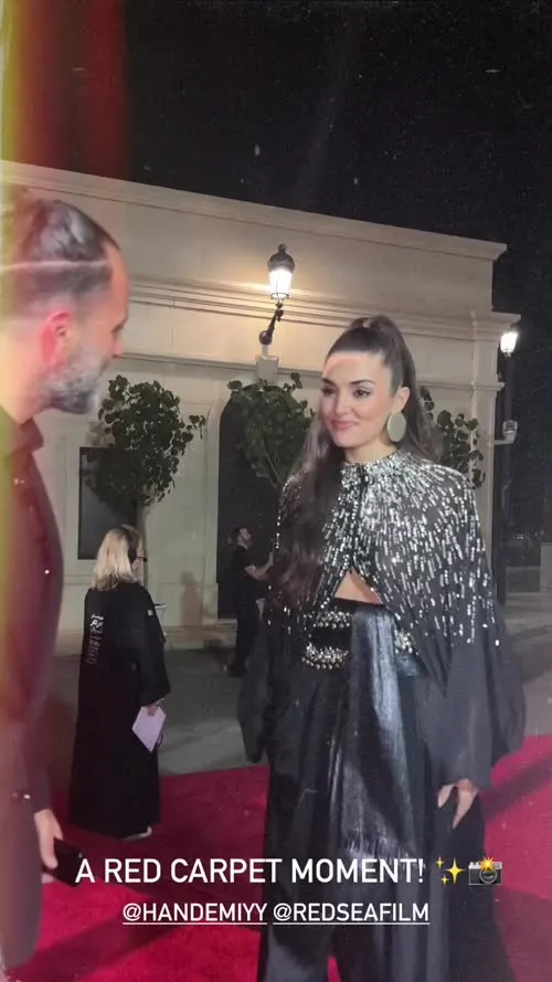 Hande Ercel - Video