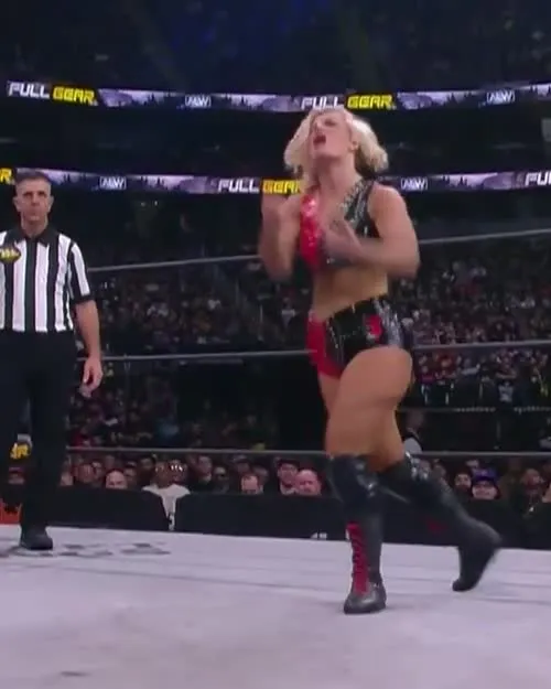 Toni Storm - Video