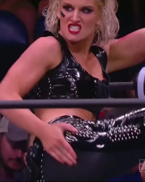 Toni Storm - Video #300928