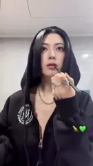 Ayaka Miyoshi - Video