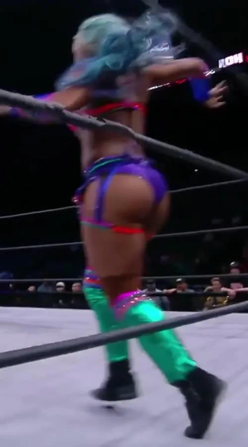 Kiera Hogan (AEW Wrestling) - Video