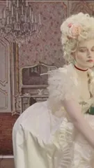 Julia Garner - Video #213810