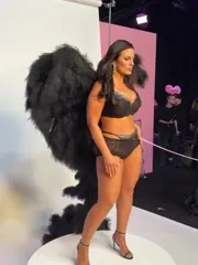 Ashley Graham - Video