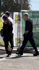 Dafne Keen - Video
