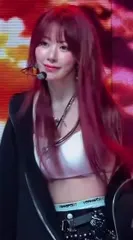 Sakura Miyawaki 宮脇 咲良 | LESSERAFIM - Video