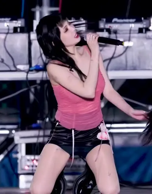 HyunA - Kim Hyun-ah - Video