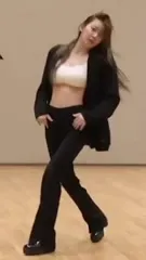 Sakura Miyawaki 宮脇 咲良 | LESSERAFIM - Video #123350