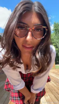 OutrageousOne - I was so desperate to pee I couldn t make it inside so I peed all over my stockings and feet