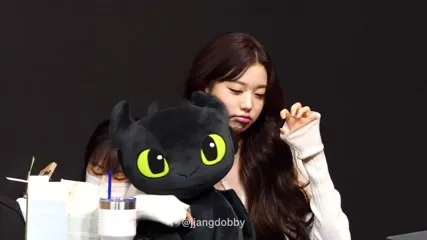 Jang Won-young / 장원영 WONYOUNG - Video #390089
