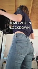 Lauren Mayberry (Singer) - Video