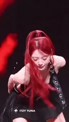 Yuna - ITZY (유나, Shin Yu Na) - Video #302656