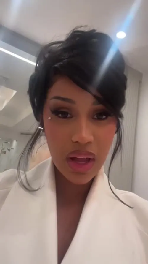 Cardi B - 2024-11-02 05-17 1730565682283