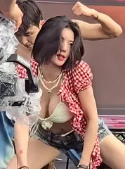 권은비 Kwon Eunbi / Kwon Eun-bi - Video