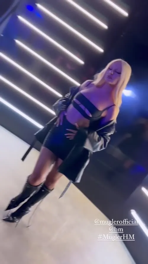 Alexandra Stan - Video