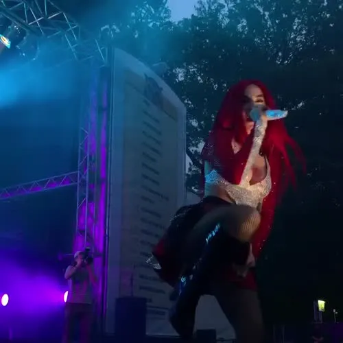 Ava Max - Video