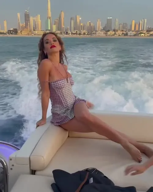 Rita Ora - Video