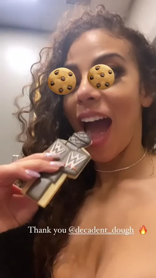 Samantha Irvin - WWE - Video