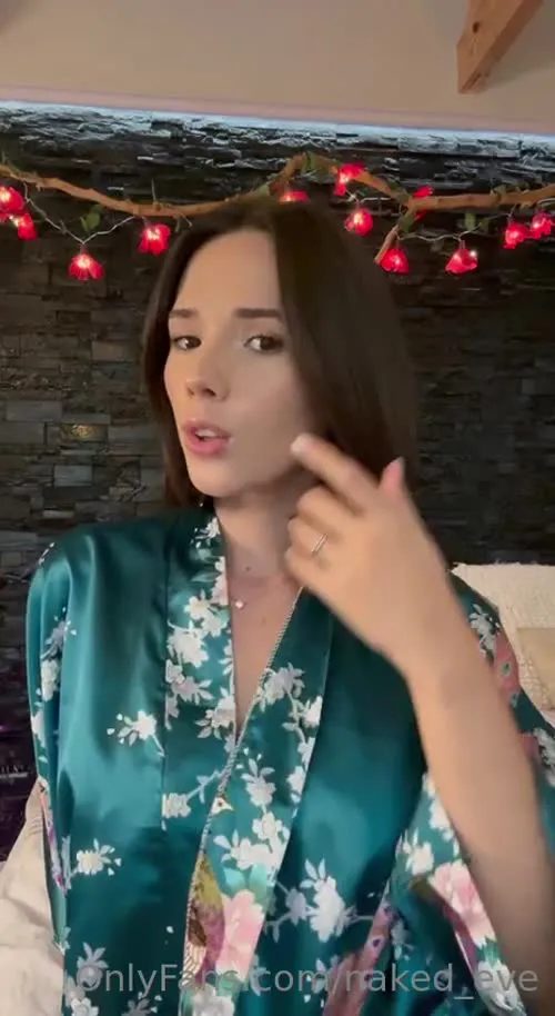 Eve Sweet / Thalia Luz - Video