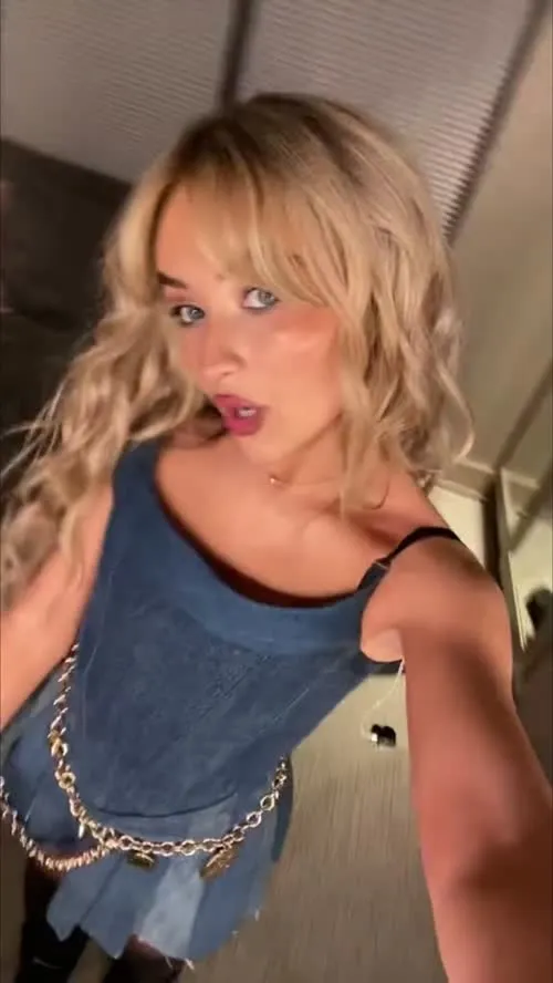 Sabrina Carpenter - Video