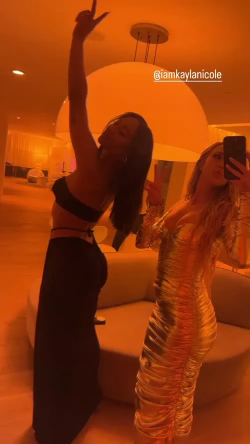 Brittany Lynne/Mahomes - Video