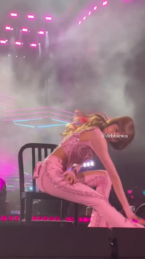Lisa | BLΛƆKPIИK (Blackpink) - Video
