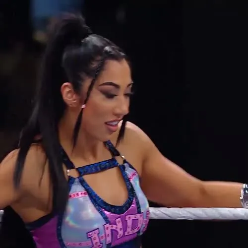 Indi Hartwell - Video