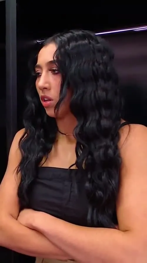 Indi Hartwell - Video
