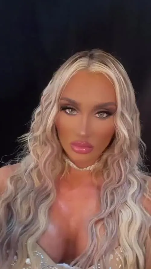 Tiffany Stratton - Video