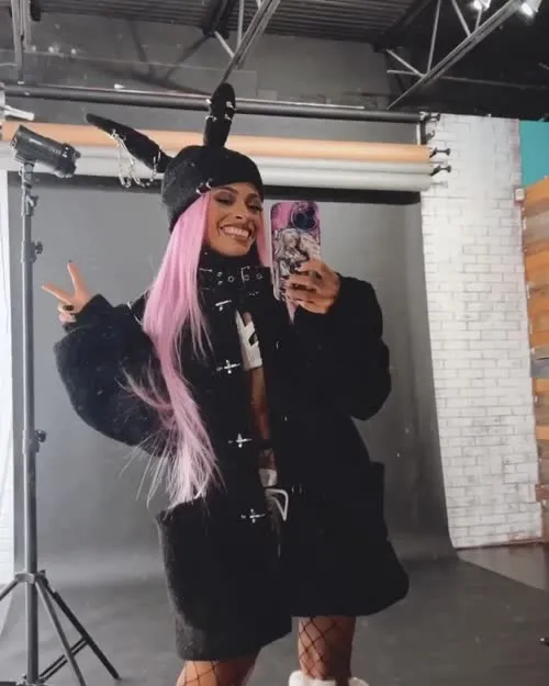 Zelina Vega // Thea Trinidad - Video