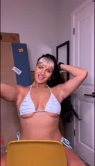Steph De Lander/Persia Pirotta - Video