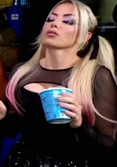 WWE Alexa Bliss - Video