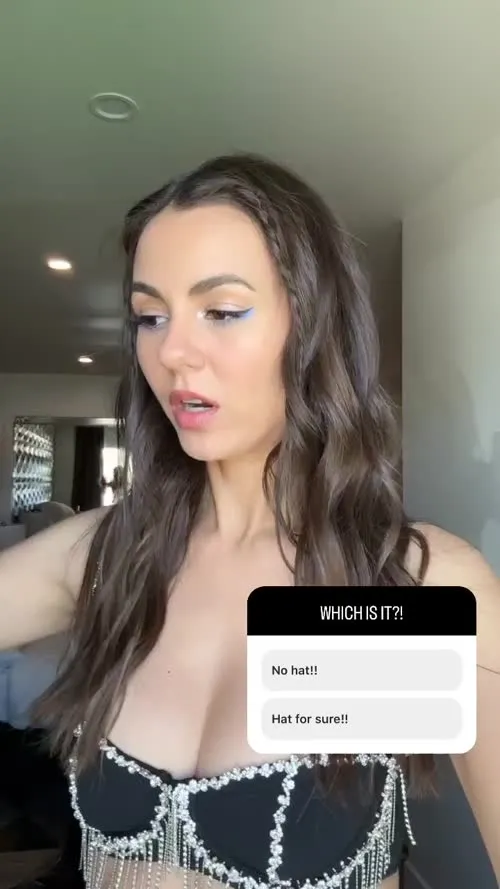 Victoria Justice - Instagram stories