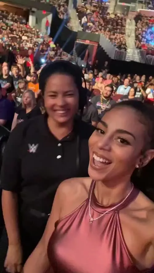 Samantha Irvin - WWE - Video #129003